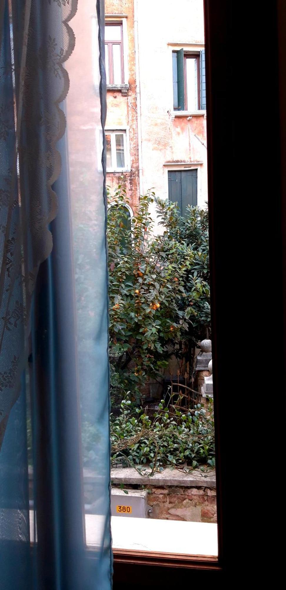 Quiet And Comfort In The Heart Of * Venedig
